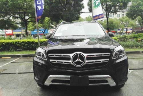 奔驰车有哪些系列型号?价位大概都在什么水平呢?不要网址谢谢？