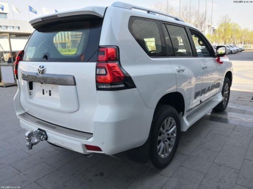 霸道2800中东版有几个配置？