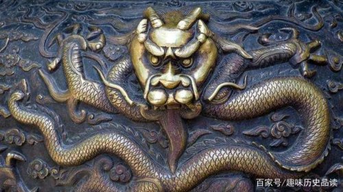 在古代龙是皇帝的象征,为什么还会有百姓以龙为名号和名字? 在古代龙是皇帝的象征,为什么还会有百姓以龙为名号和名字?