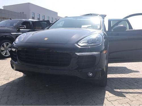 保时捷卡宴和迈巴赫哪个贵？