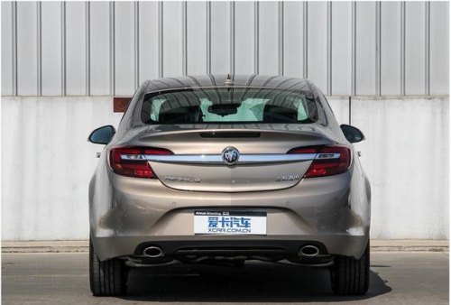 别克前面三条竖杠是什么车型？