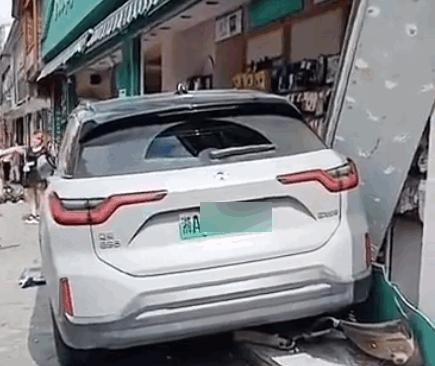 如果蔚来倒下车主怎么办？