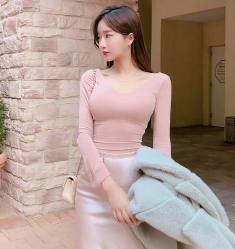 韩国小姐姐的女人味都很足，都是如何搭配的？
