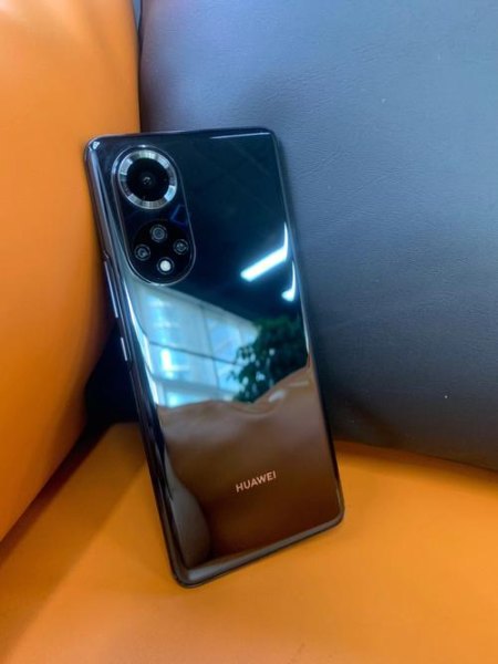 华为ova9有没有8+256？