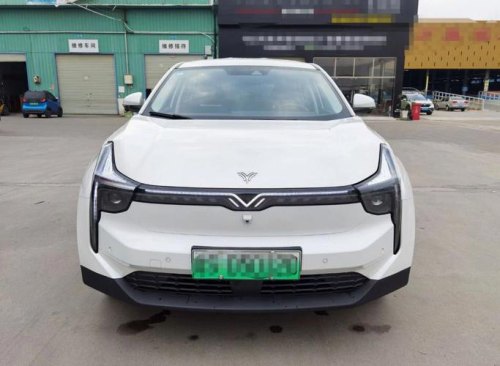 倒着u字的车是什么牌？