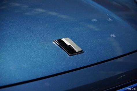 一个方块里面几条线啥车？