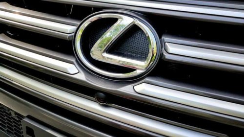 远看像雷克萨斯的车标叫什么牌子的车?这种车怎样? 远看像雷克萨斯的车标叫什么牌子的车?这种车怎样?