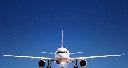 飞机会准时落地吗? 飞机会准时落地吗?