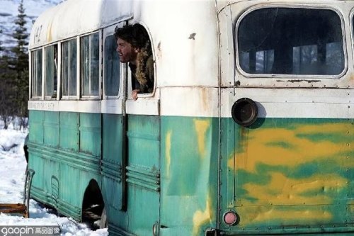 一辆大巴车在隧道迷路了是什么电影? 一辆大巴车在隧道迷路了是什么电影?