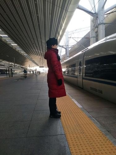 坐火车一路顺风描写的句子？