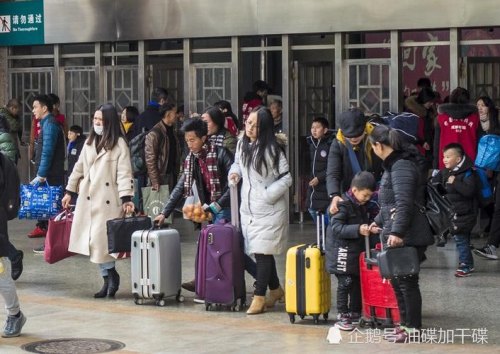 春运期间你是选择乘坐汽车回家？还是火车？或者飞机？