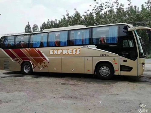 师生160人租车去旅游一天，49座大巴每天450元，19座小巴每天234元？