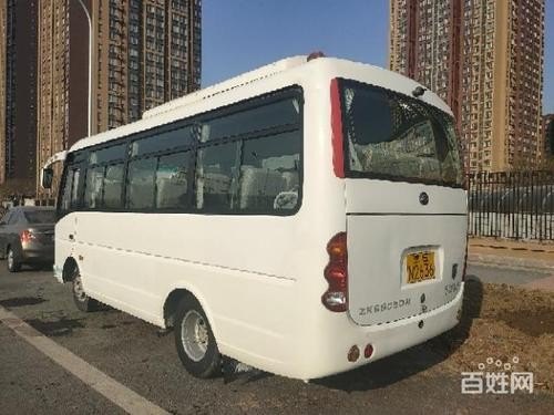 宇通中型客车19座有几米？
