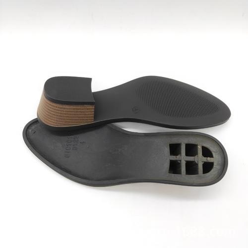 鞋底邦,有一圈线,是什么类型的鞋呢？