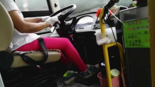 女人可以去开公交吗？