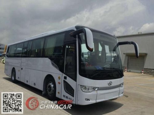 51座金龙客车大概多少吨？