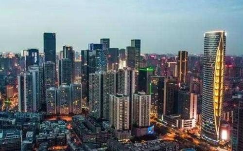 成都房价还会涨吗？如果投资加改善买哪里好？