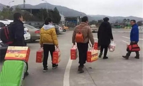 目前天津的疫情状况看，春节能否正常走亲访友？