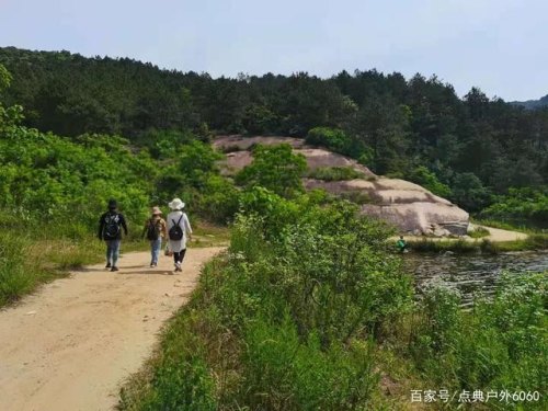 可以步行出湖北吗？