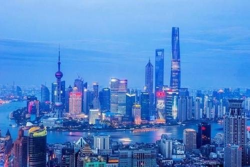 未来二十年内最有可能成为中国十强城市的有哪些？