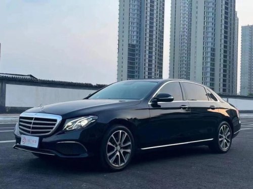 奔驰e300l17款车长？