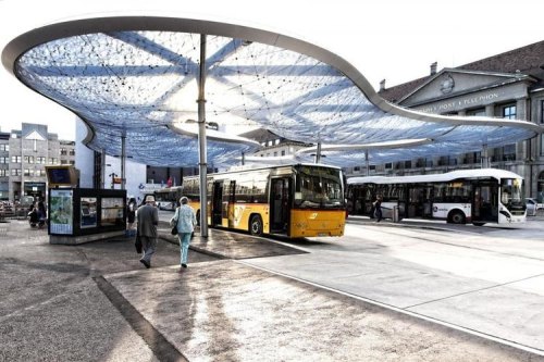 世界上最大的客车站? 世界上最大的客车站?