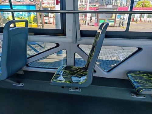 宇通公交车门怎么调快慢? 宇通公交车门怎么调快慢?