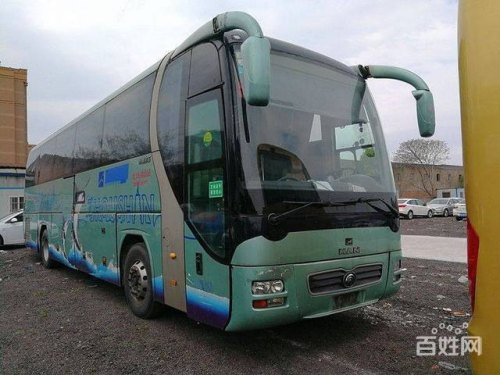宇通40座客车用多少升机油？