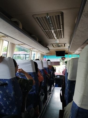 坐大巴和坐高铁哪个方便？