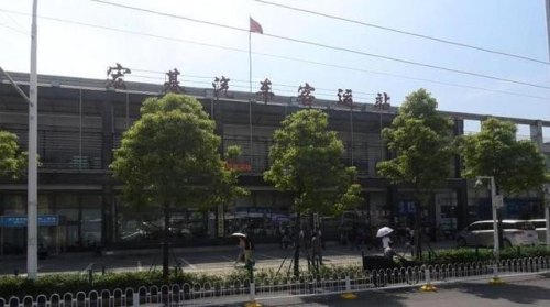 武汉站附近有长途汽车站？