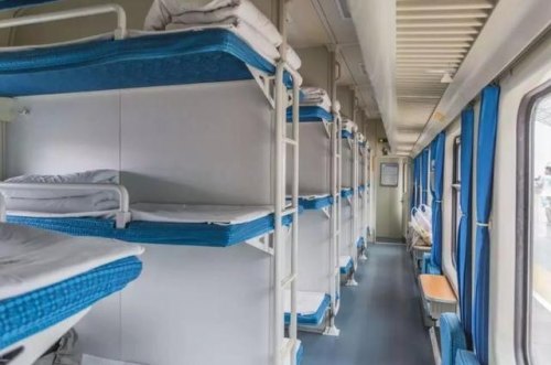 火车卧铺有几层？