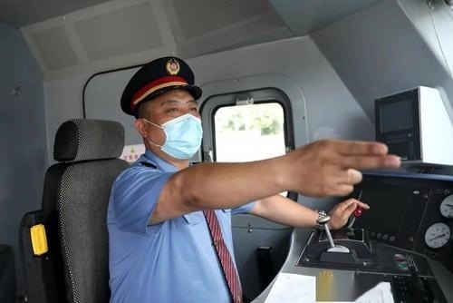 机车乘务员一次出乘标准？