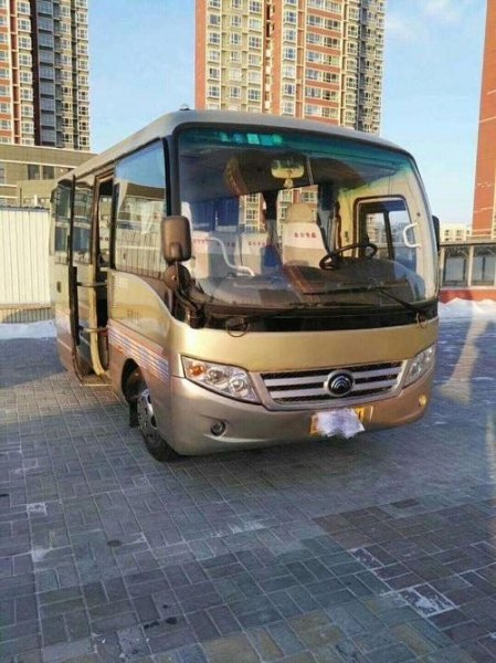 多少座属于中型客车？
