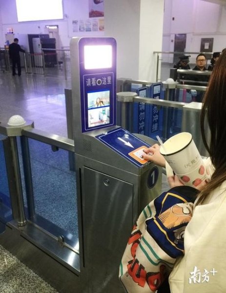 高铁票检票口查询？