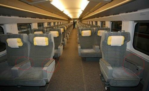 D字头列车的一等座和二等座有什么不同？