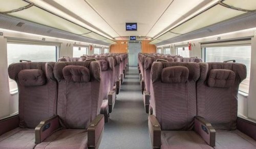 火车和高铁的内部区别? 火车和高铁的内部区别?