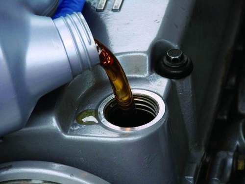 4s店换机油好还是加油站换机油好? 4s店换机油好还是加油站换机油好?