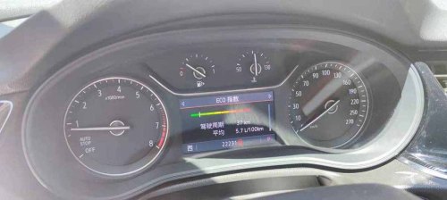 为什么别克君威油耗高？