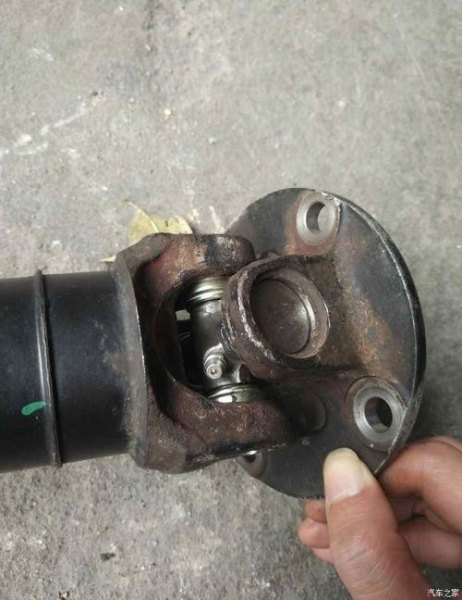 传动轴十字节坏了有什么表现? 传动轴十字节坏了有什么表现?