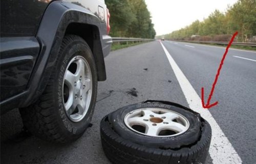 轮胎抱死是什么意思? 轮胎抱死是什么意思?