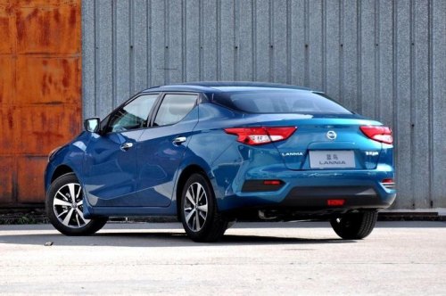 蓝鸟和轩逸哪个好？