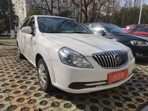 合资轿车降至5.29万,标配6气囊,油耗仅4.7L,别克凯越值不值? 合资轿车降至5.29万,标配6气囊,油耗仅4.7L,别克凯越值不值?