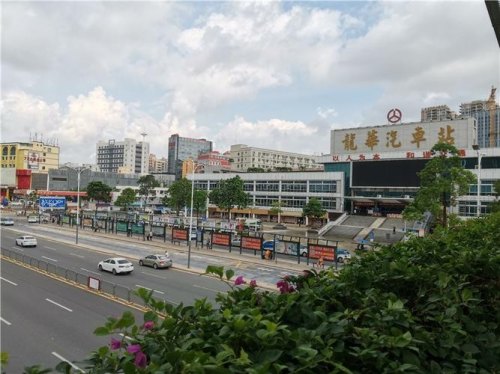 龙华汽车站属于哪个区？