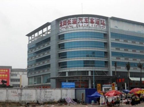 龙岗汽车总站和龙岗长途汽车站的区别？