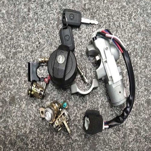 尼桑点火锁锁芯拆装过程？