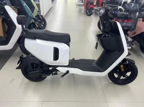 小牛f200能上牌吗？