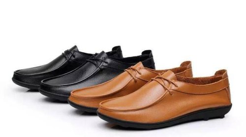 新买了一双革制的鞋,气味很大并且刺鼻,请问如何去除皮革的气味? 新买了一双革制的鞋,气味很大并且刺鼻,请问如何去除皮革的气味?