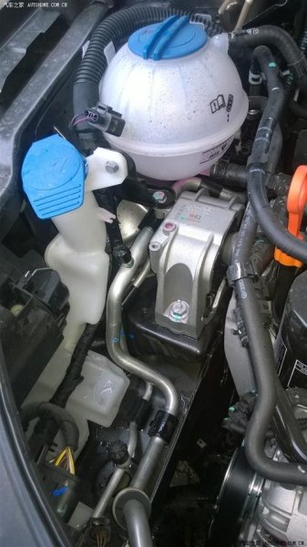 迈腾如何换防冻液? 迈腾如何换防冻液?