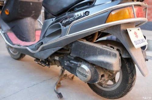 踏板摩托车启动过后有一股汽油味是怎么回事? 踏板摩托车启动过后有一股汽油味是怎么回事?