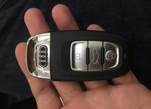 2021款奥迪A6遥控钥匙怎么换电池? 2021款奥迪A6遥控钥匙怎么换电池?